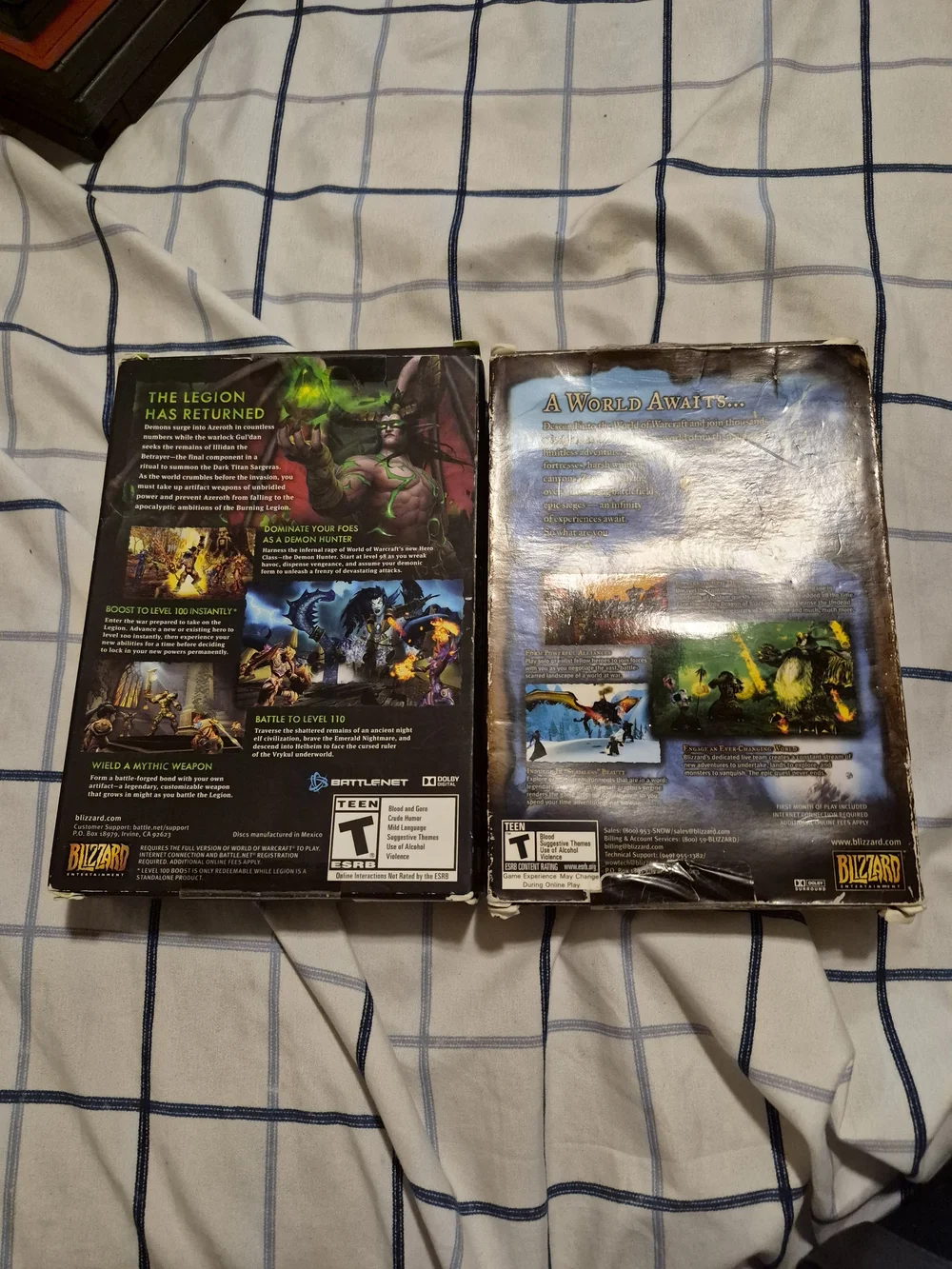 Blizzard World of Warcraft Collector's PC Game Box Set - Black & Green
